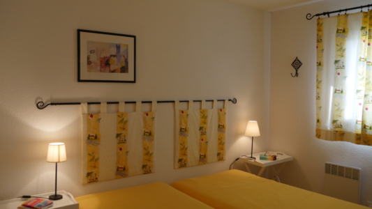 "gelbes" Schlafzimmer